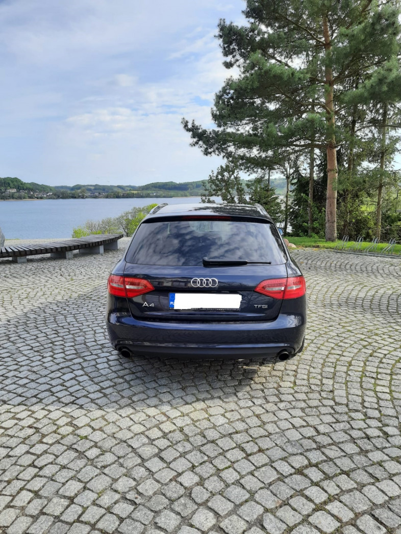 Audi A4 B8 1.8 TFSI 170KM CJEB 2012r SalonPL