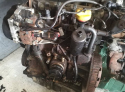 TRAFIC VIVARO 1.9 DCI SILNIK BLOK GLOWICA