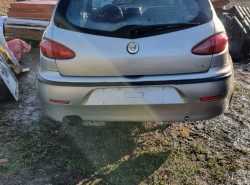 Lampa lewa tył w karoserii ALFA 147 Warto !!