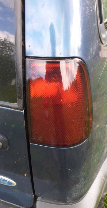 Lewy kierunek Ford MAVERICK 2.7