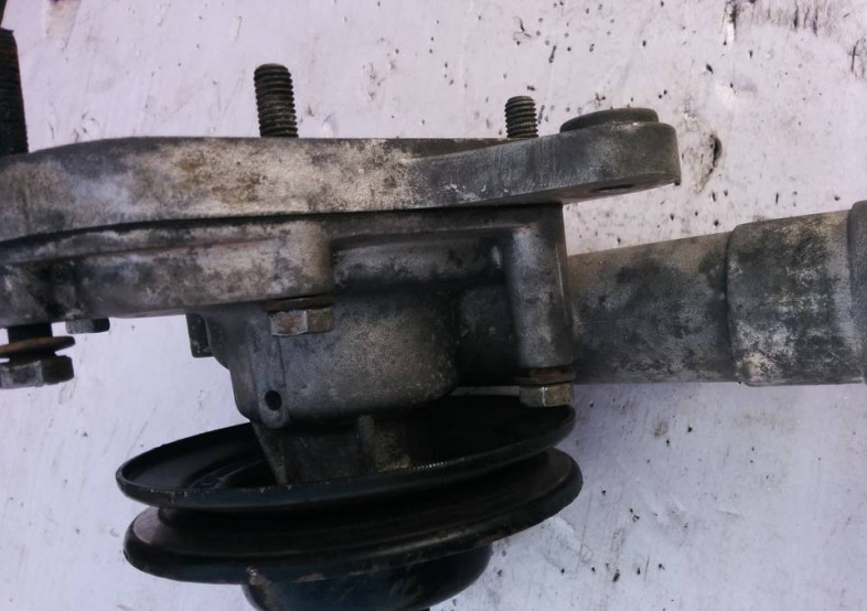 Polonez FSO pompa wody,obudowa termostatu Plus