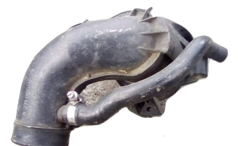 MERCEDES W212 W204 RURA DOLOT a2710901229