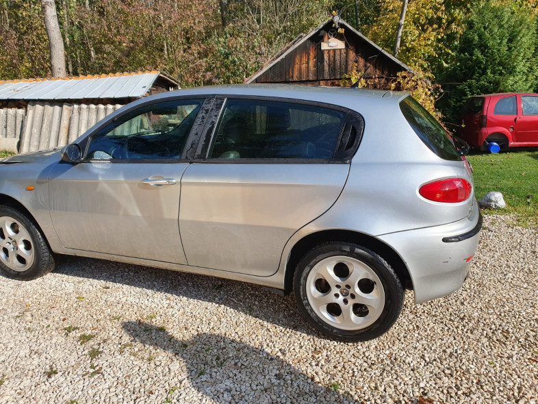 Wtryskiwacze Alfa 147 1.9 JTD Warto !!!